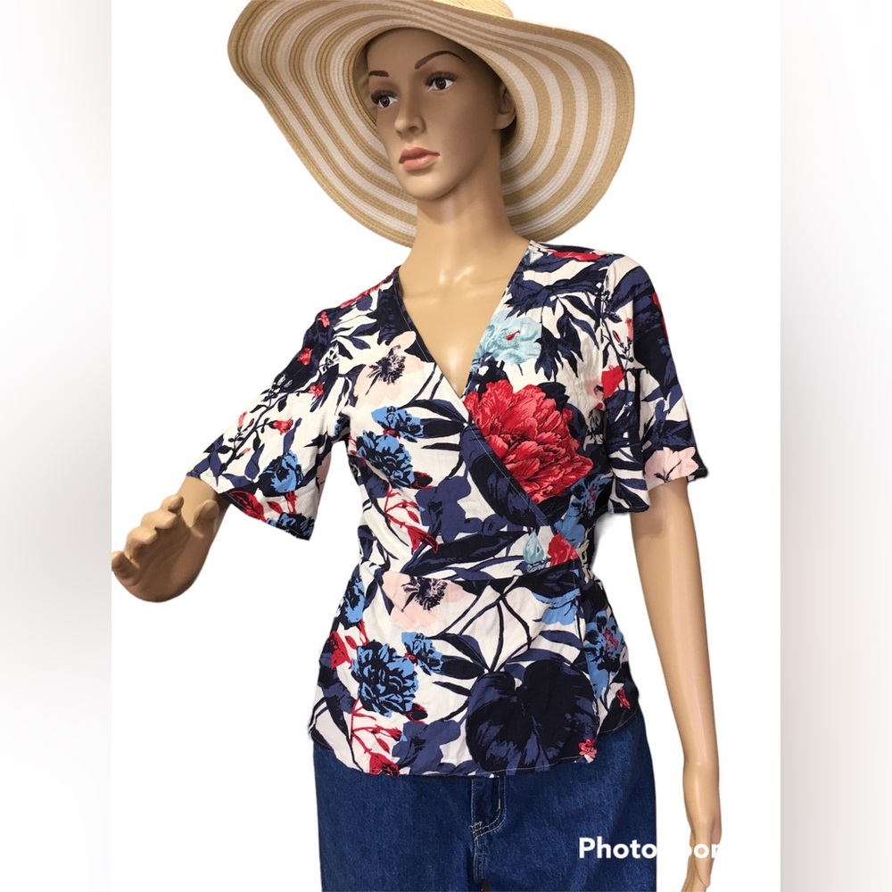 Lucky Brand Wrap Top Size Medium